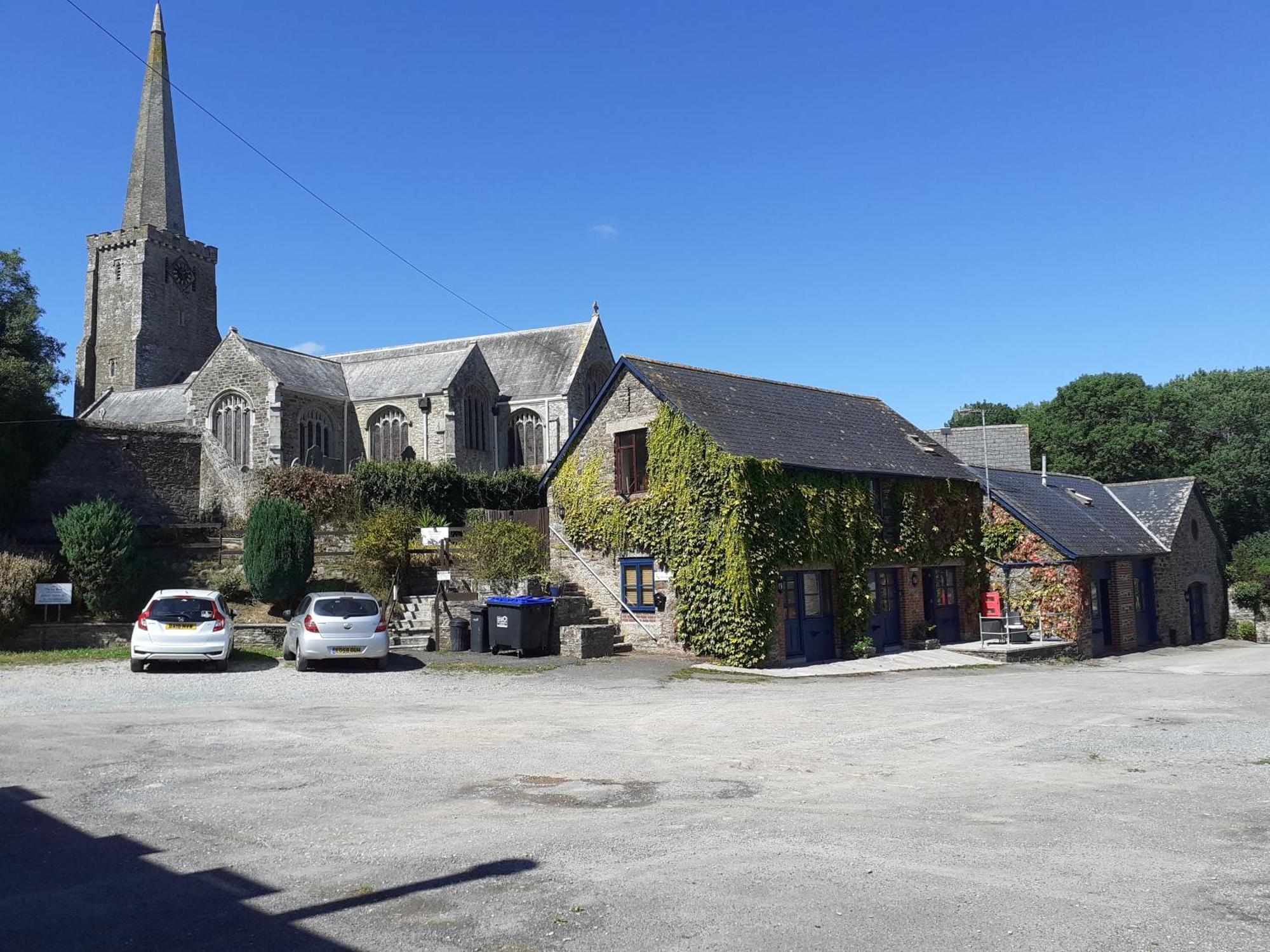The Ivy Barn Holbeton Hotel ภายนอก รูปภาพ